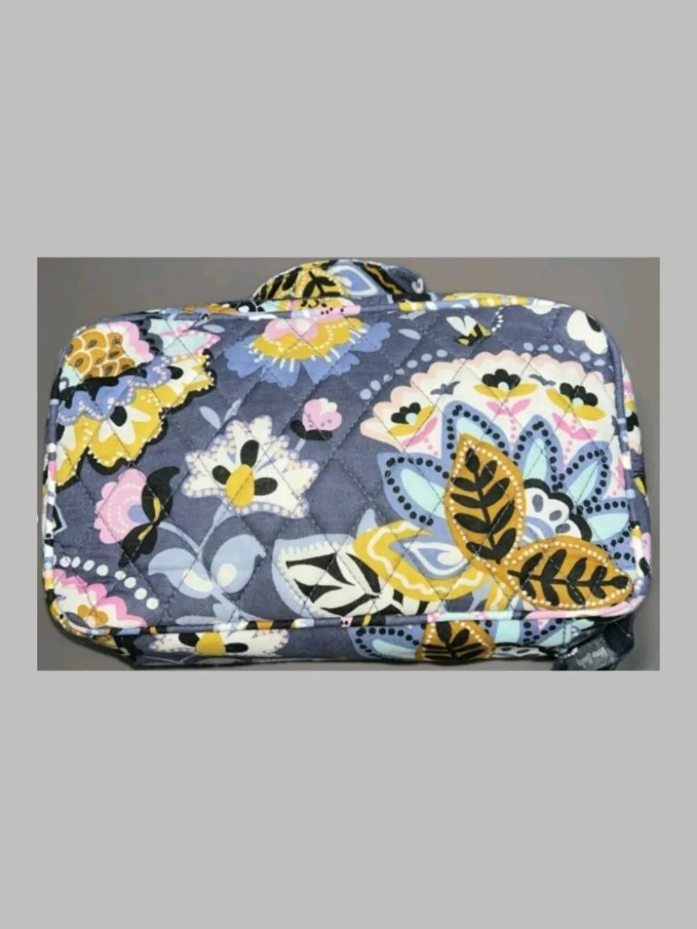 VERA BRADLEY MEDIUM CHARMONT MEADOW COSMETIC BAG QUILTED FLORAL TRAVEL CASE